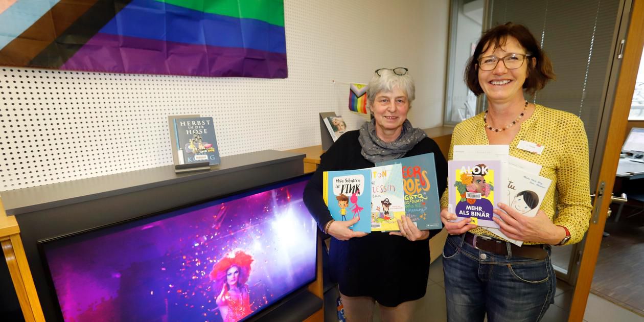 "Bücher, die von mir erzählen": Diese queere Literatur bietet die Stadtbibliothek Nürnberg