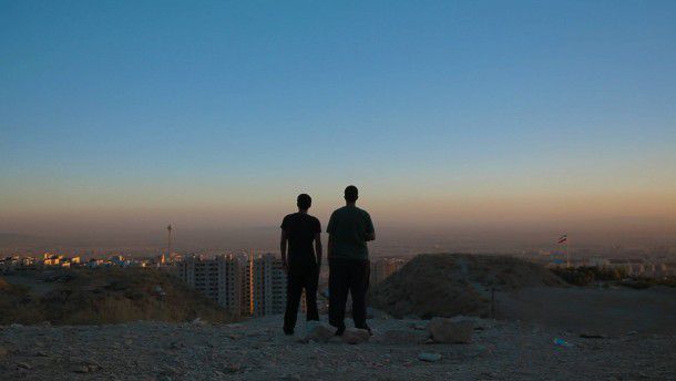 Dokumentarfilm „Raving Iran": Aus der Wüste dröhnt die Freiheit