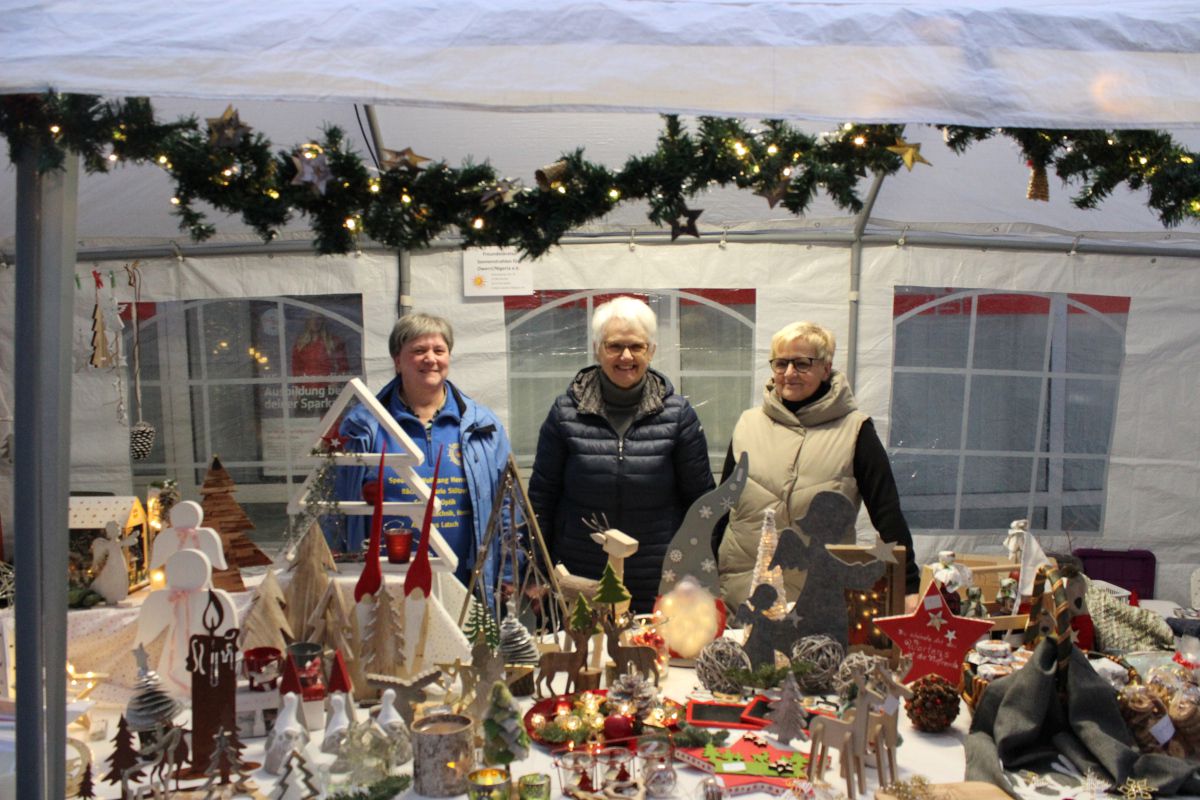 Zauberhafter Erstling: Kirchener Rathausplatz-Weihnachtsmarkt begeistert Jung und Alt