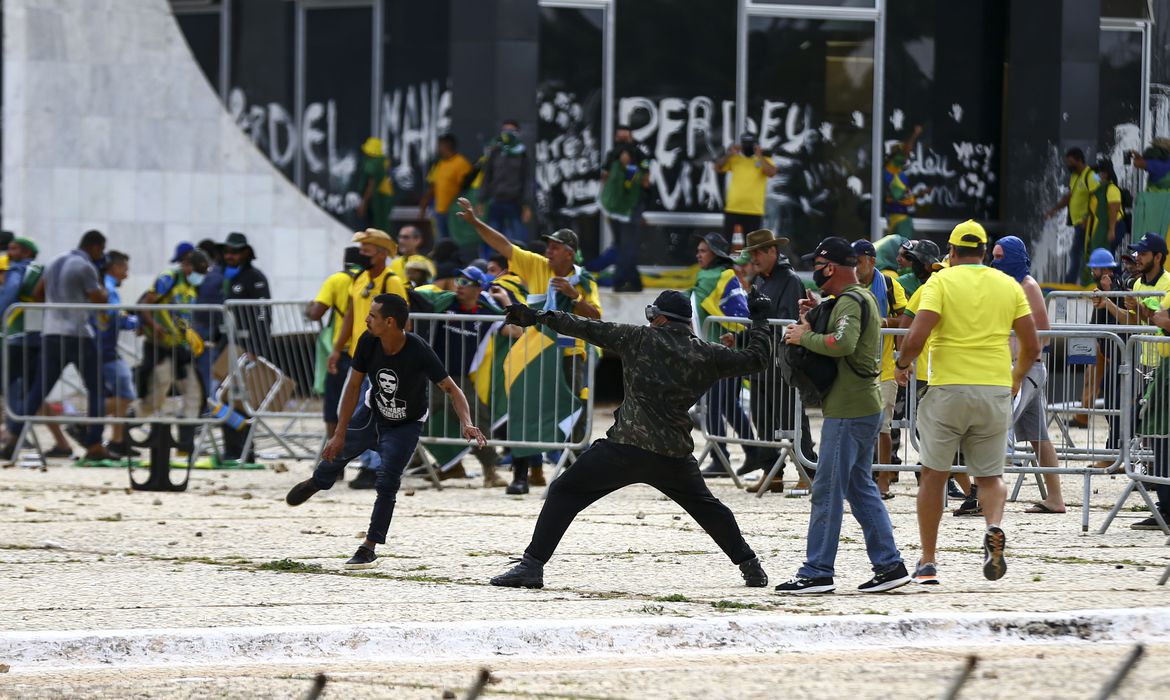 Sturm auf Brasilia: Sieben MilitÃ¤rpolizisten verhaftet