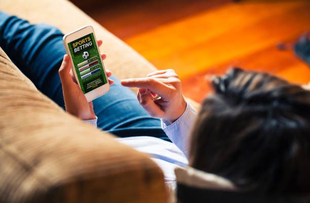 How Mobile Apps Have Revolutionized the Sports Betting Industry in Nigeria?