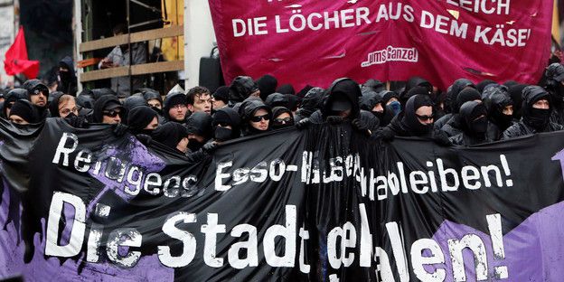 „Abschaum" statt Demonstranten