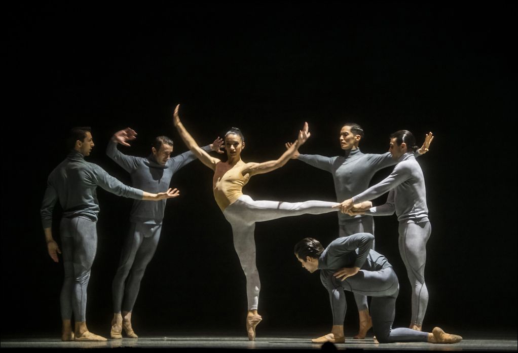 Ballett am Rhein: Ballettabend „One and Others“ begeisterte im Theater Duisburg