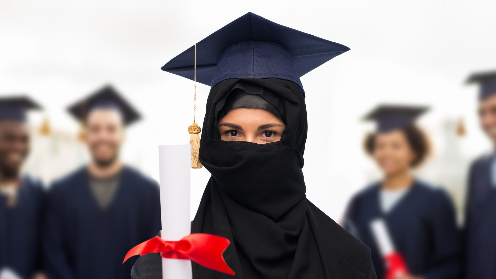 Nikab und Burka: Verhüllung in der Forschung