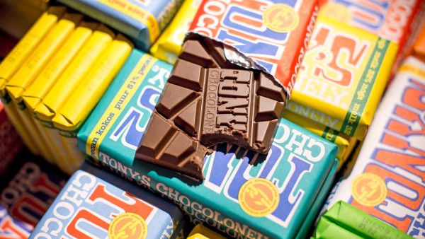 Die Amsterdamer Schokoladenmarke Tony's Chocolonely setzt auf „sklavenfrei" erzeugten Genuss