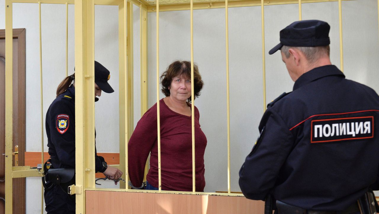 (S+) Russische Zivilgesellschaft: Sie schrieb an Putins Eltern, jetzt steht Irina Tsybanjewa vor Gericht