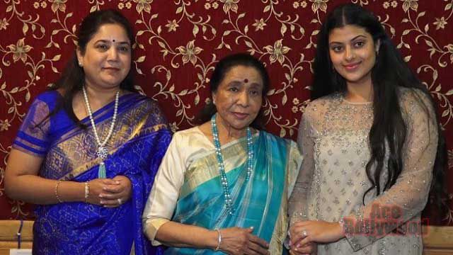 Janai Bhosle, granddaughter of Asha Bhosle launch YouTube Channel in Lockdown