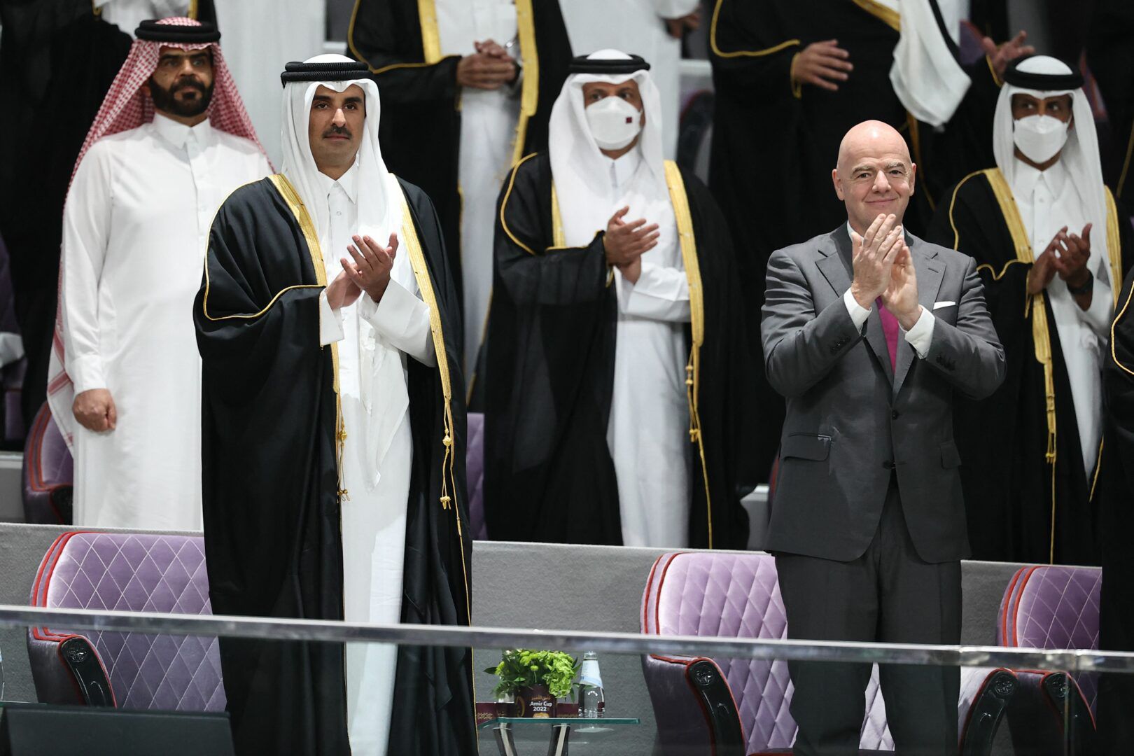 Hauptsache, der Ball rollt | Katar - Plötzlich Partner?