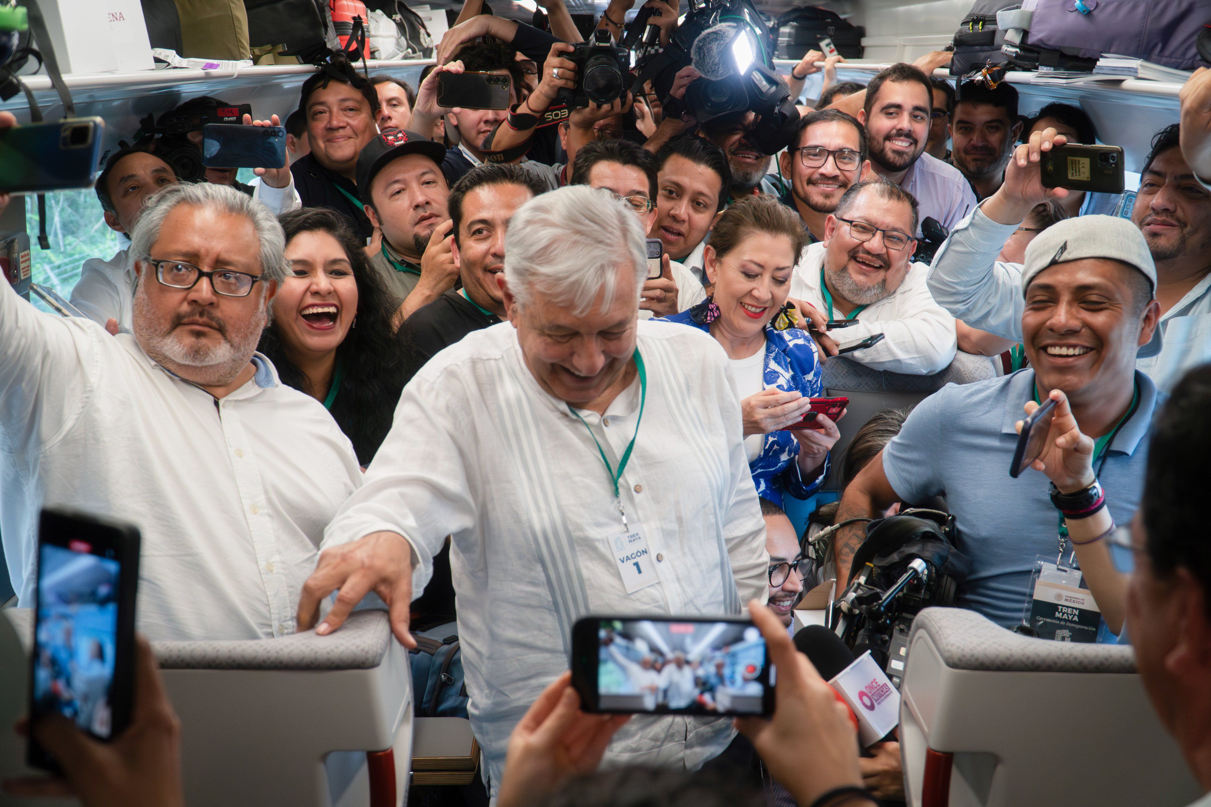 Mexiko: Präsident López Obrador weiht umstrittenen Tren Maya ein